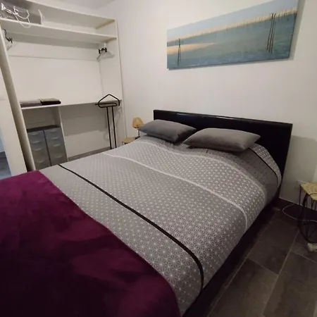 Дом отдыха Les 2 Pins - Оданж