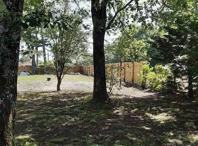 Les 2 Pins - * أودينج